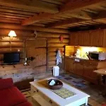 Gasthof Historisk Opphold Pa Borte Gard